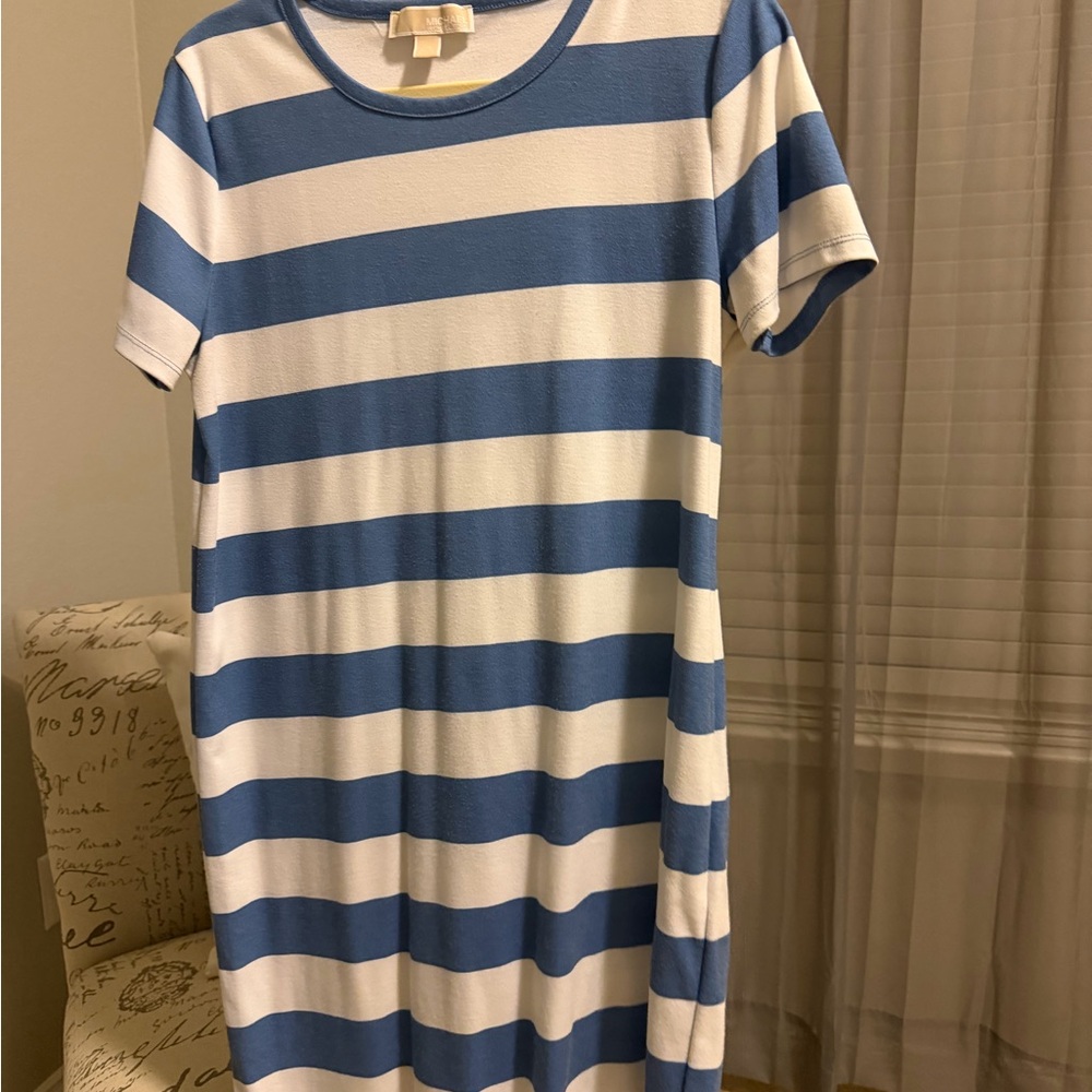 Striped Blue & White Short Sleeve Casual Dress - Picture 6 of 6